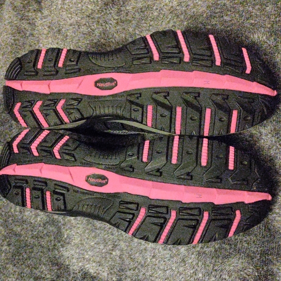 Women's Nautilus N1750 Grey - Picture 4 of 6